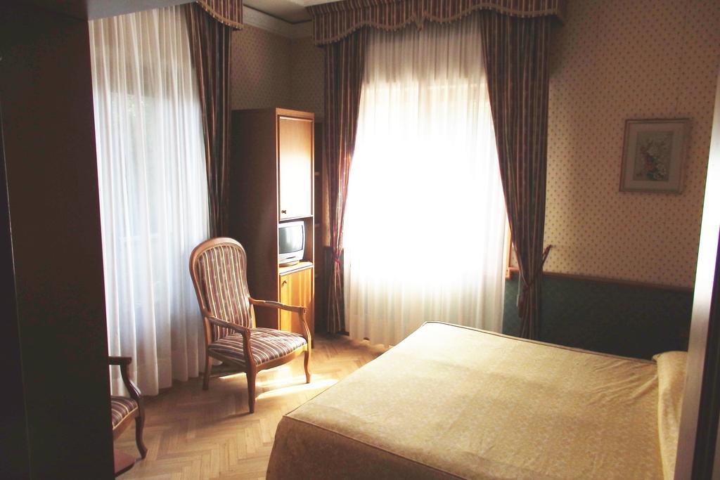 Villa Belvedere Floransa Oda fotoğraf